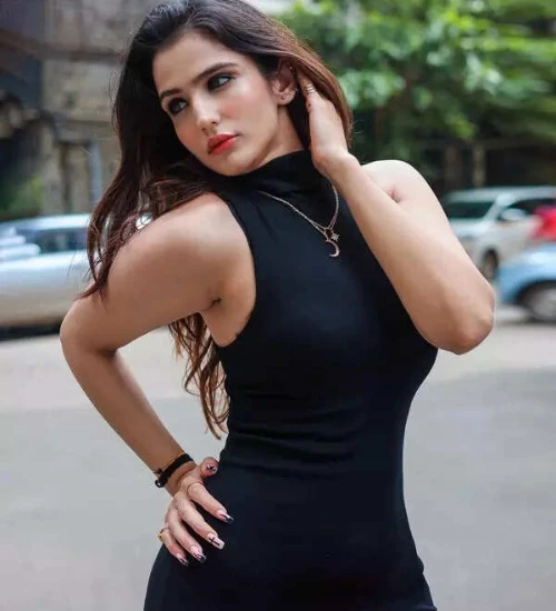 Riya Kishanchandani Profile